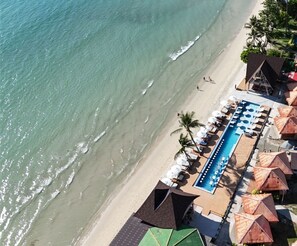 On the beach, beach towels, beach bar, rowing - Koh Chang Resort (Ko Chang)
