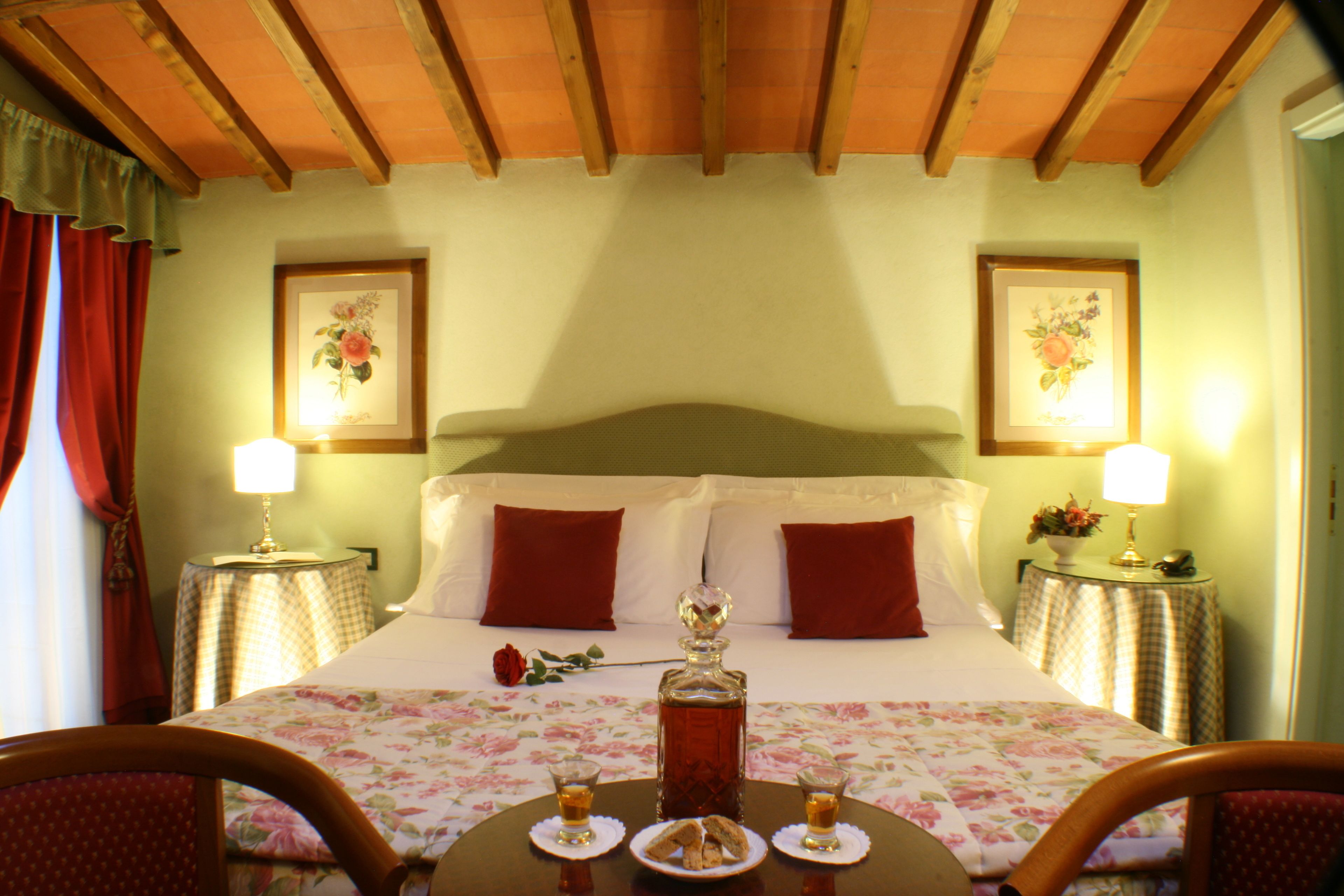 suite, 1 bedroom | 1 bedroom, memory-foam beds, minibar, in-room safe