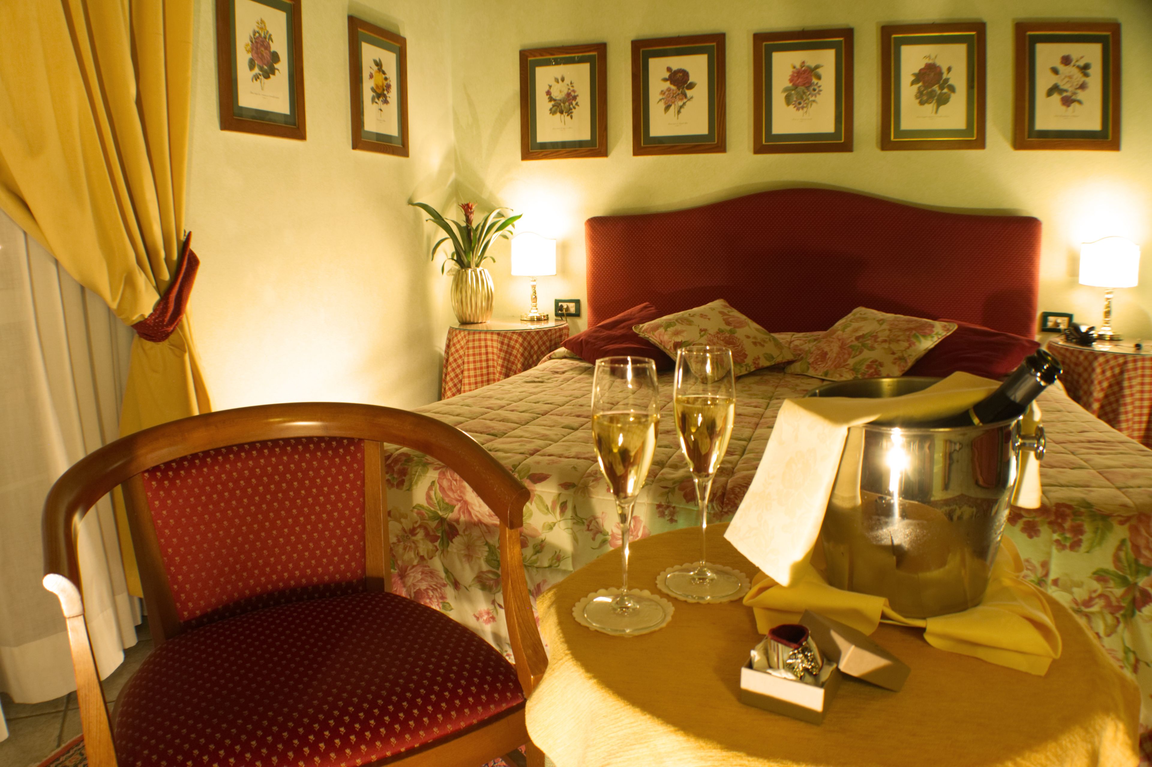 1 bedroom, memory-foam beds, minibar, in-room safe