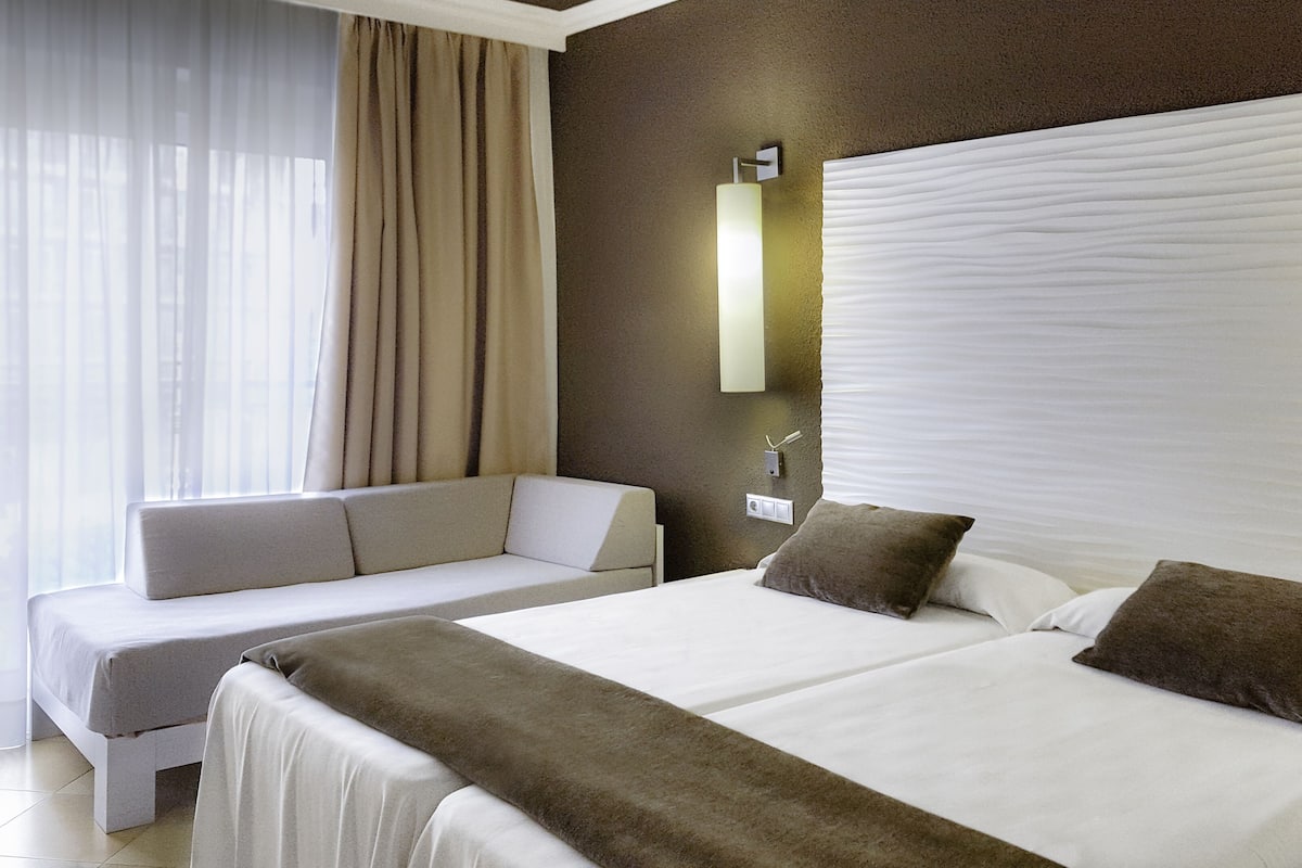 minibar, desk, blackout curtains, free wifi