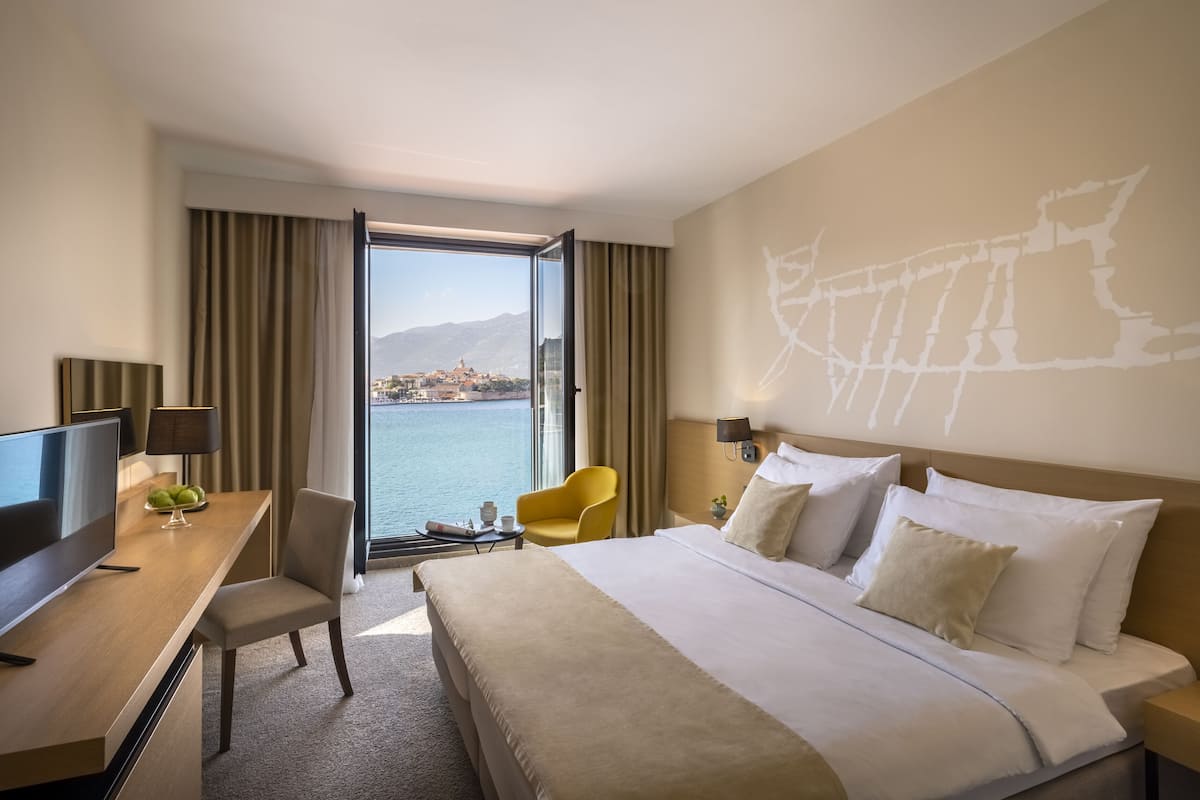 superior double room with seaside balcony | 1 bedroom, hypo-allergenic bedding, minibar, in-room safe