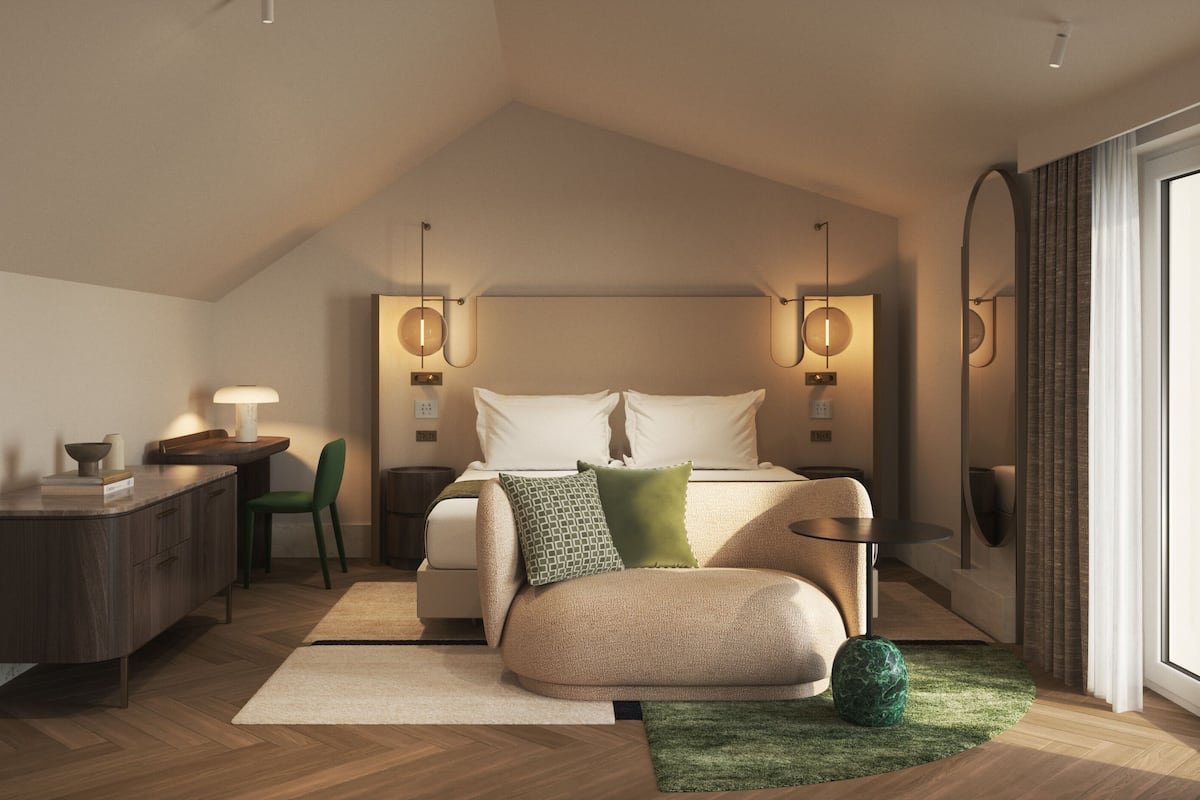 Habitación superior con 1 cama matrimonial o 2 individuales | Ropa de cama de alta calidad y minibar