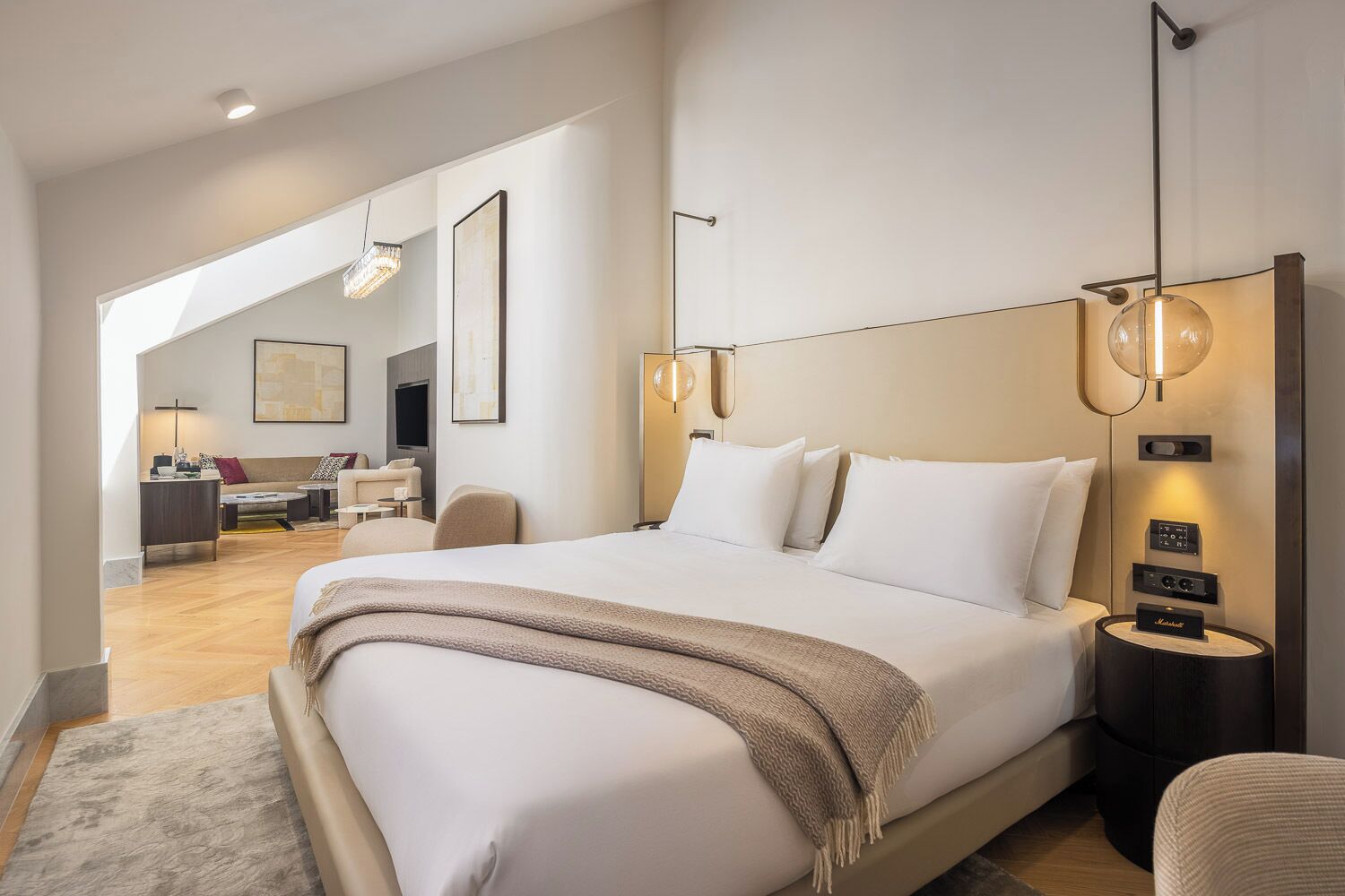 Suite superior | Ropa de cama de alta calidad, minibar, caja fuerte