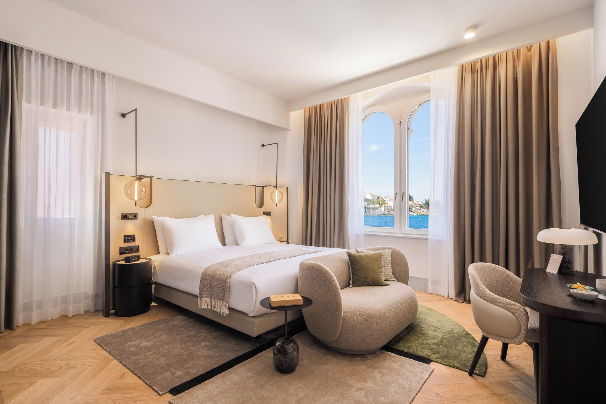 Literie de qualité supérieure, minibar, coffres-forts dans les chambres