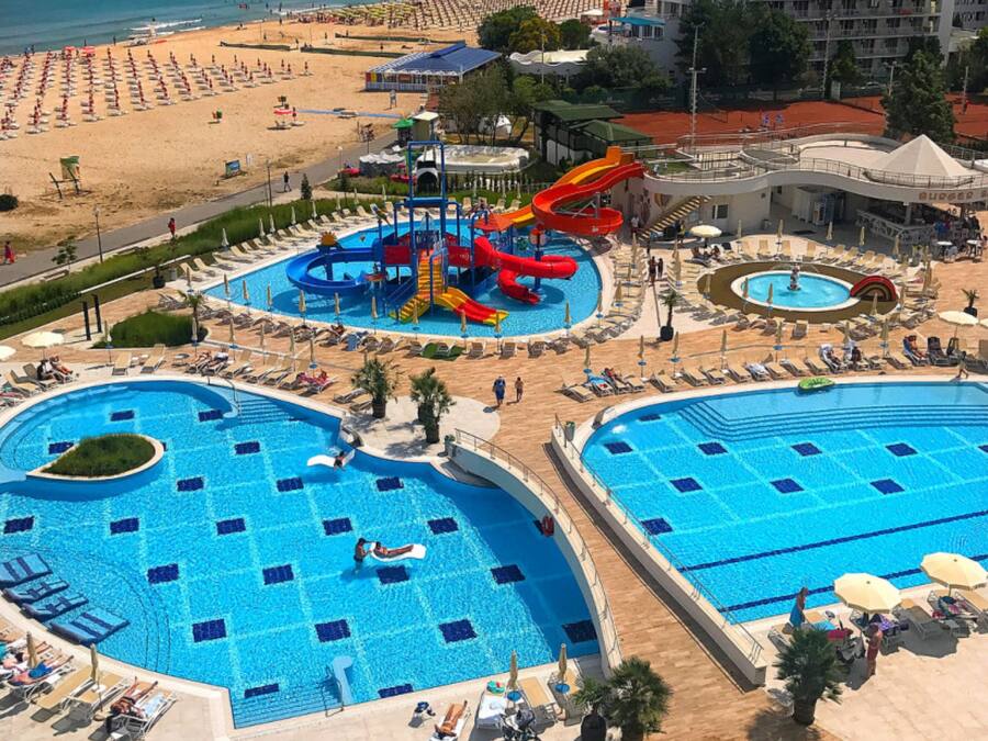 Seasonal outdoor pool