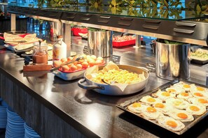Daily buffet breakfast for a fee - Maistra Select Astarea Hotel (Zupa dubrovacka)