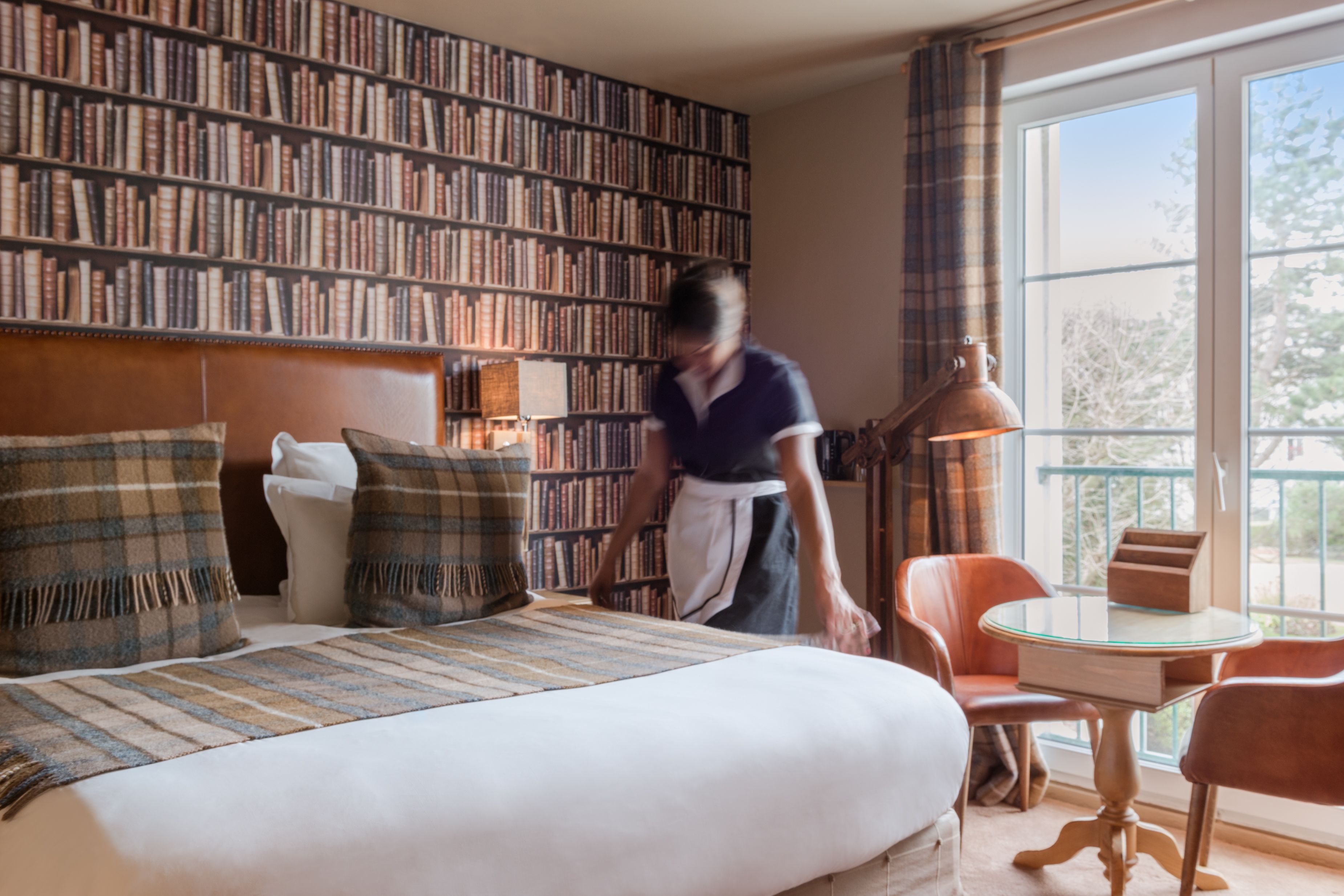 family room, 2 bedrooms | extra beds