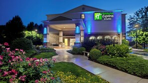 A Holiday Inn Express & Suites with a covered entrance, landscaped garden, and a well-lit facade. - Holiday Inn Express & Suites Allentown West by IHG (Allentown)