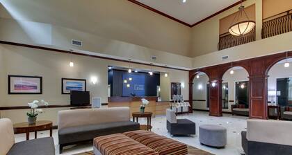 Holiday Inn Express & Suites Allentown West by IHG