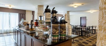 Quality Suites Huntsville Near University