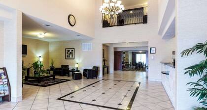 Quality Suites Huntsville Near University