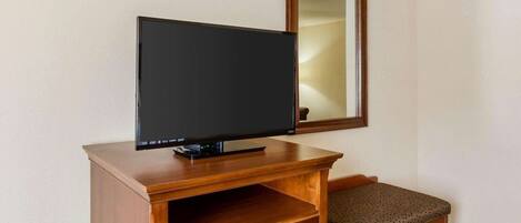 Suite, 2 camas Queen size, para no fumadores | Escritorio, cortinas blackout y tabla de planchar con plancha