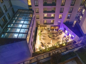 Terrace/patio - Radisson Blu Hotel, Milan (Milan)