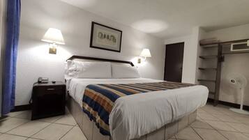 Literie de qualité supérieure, coffres-forts dans les chambres, bureau