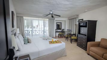 Caja de seguridad en la habitación y decoración personalizada