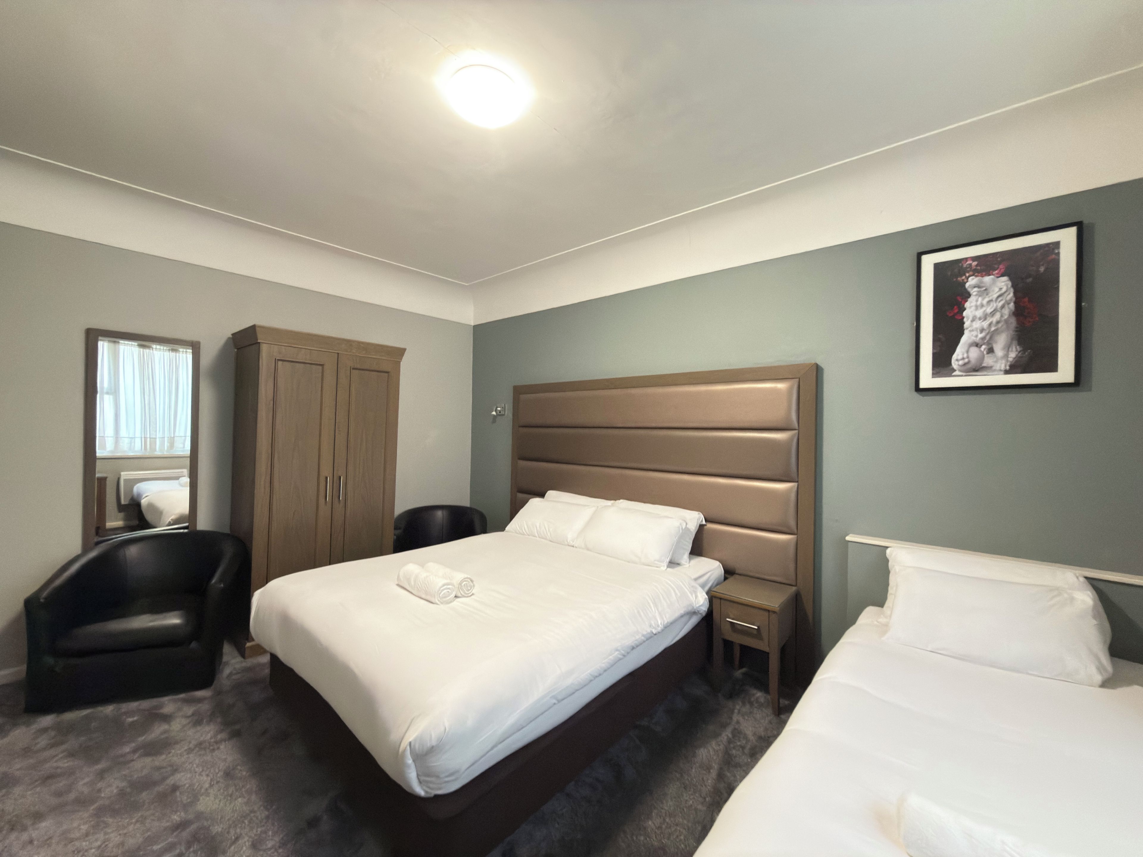 Photo - Lord Nelson Hotel – Lime Street Station Liverpool by Compass Hospitality