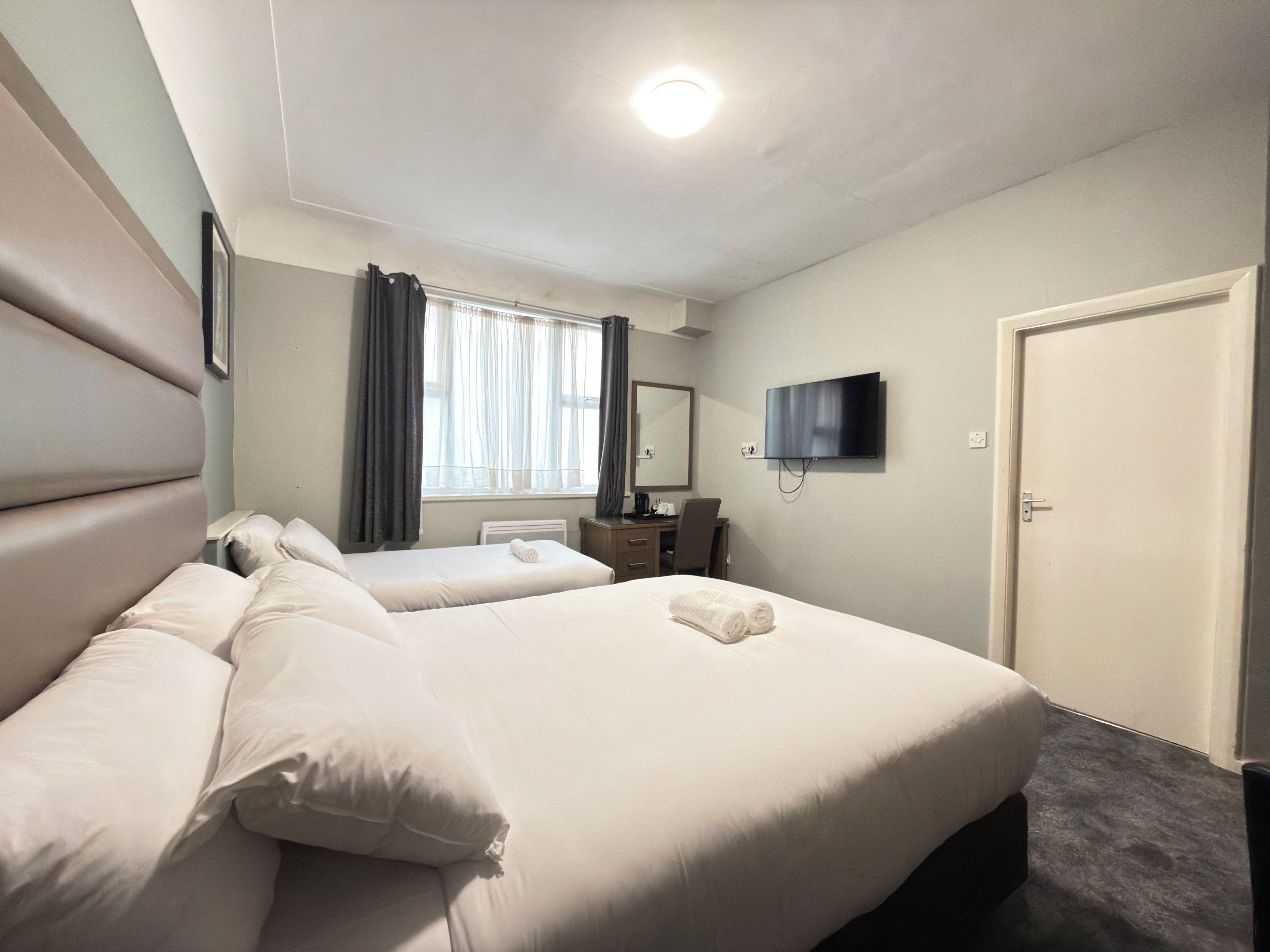 Foto - Lord Nelson Hotel – Lime Street Station Liverpool by Compass Hospitality