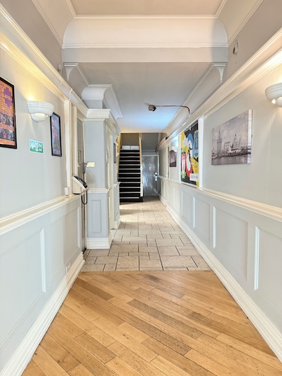 Lord Nelson Hotel – Lime Street Station Liverpool by Compass Hospitality