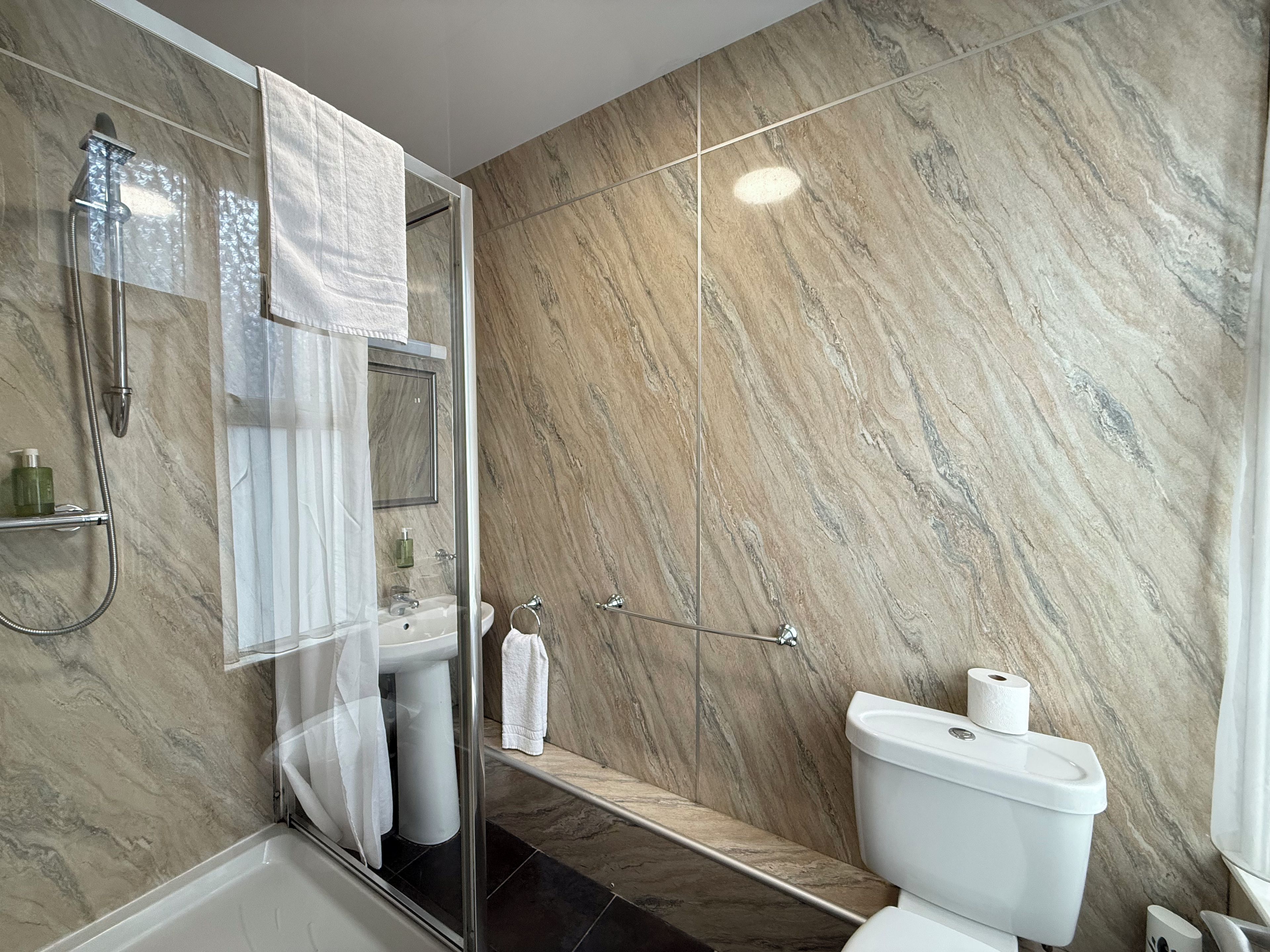 Photo - Lord Nelson Hotel – Lime Street Station Liverpool by Compass Hospitality