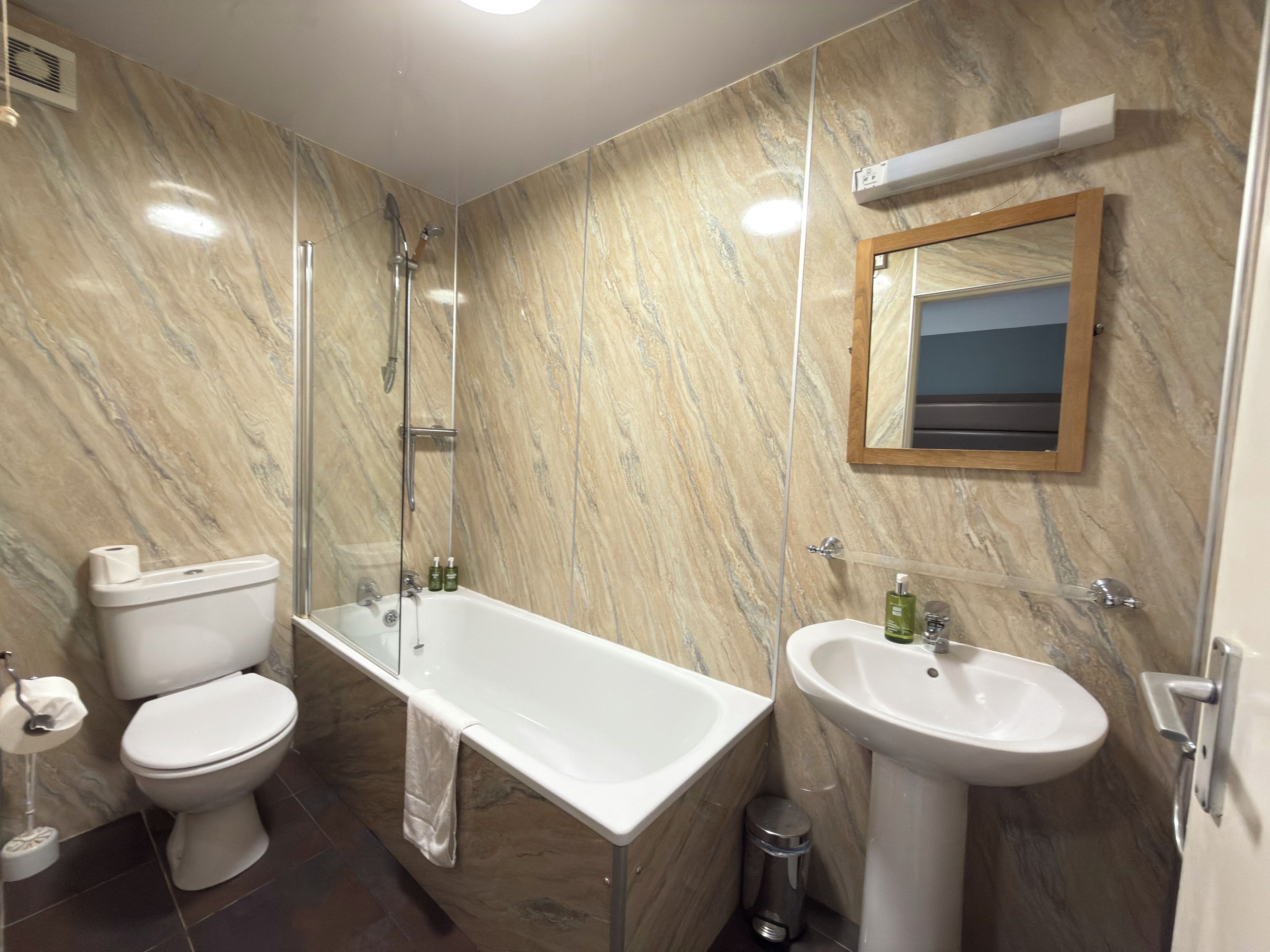 Photo - Lord Nelson Hotel – Lime Street Station Liverpool by Compass Hospitality