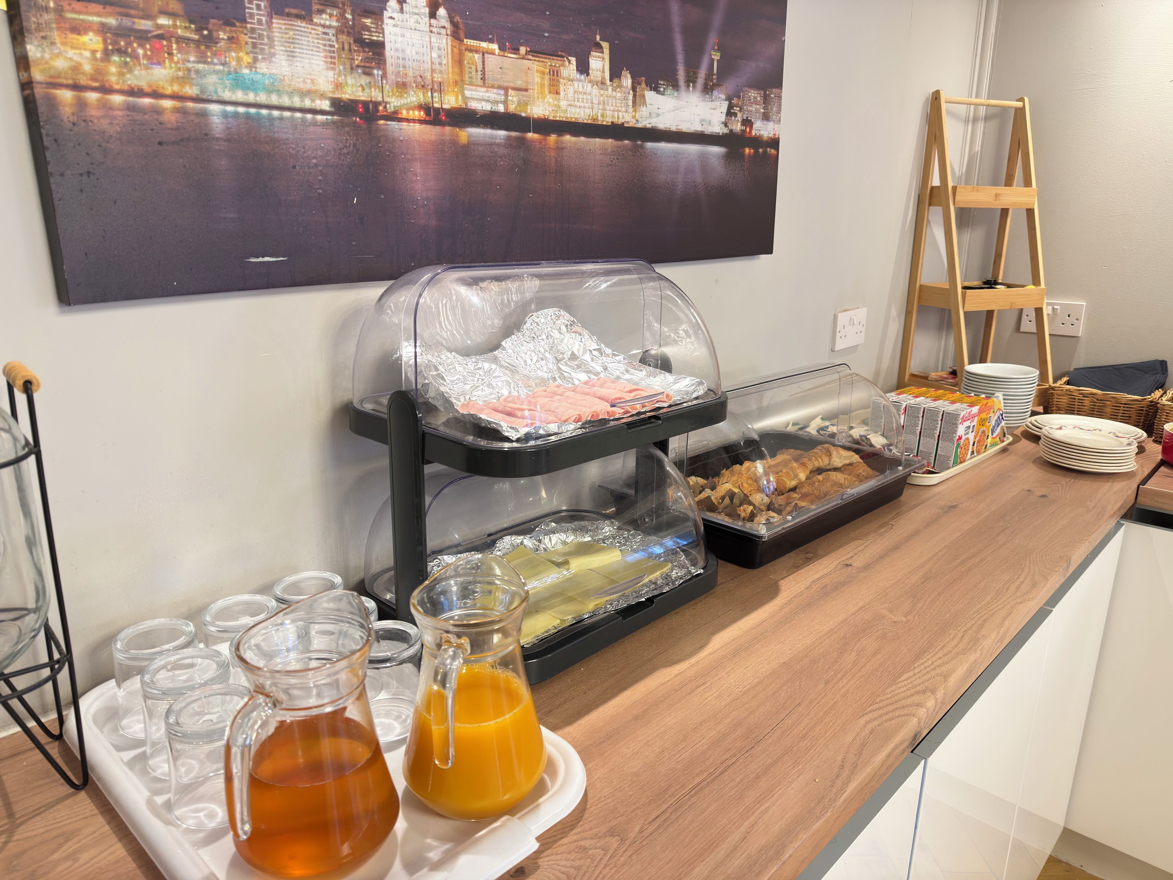 Photo - Lord Nelson Hotel – Lime Street Station Liverpool by Compass Hospitality
