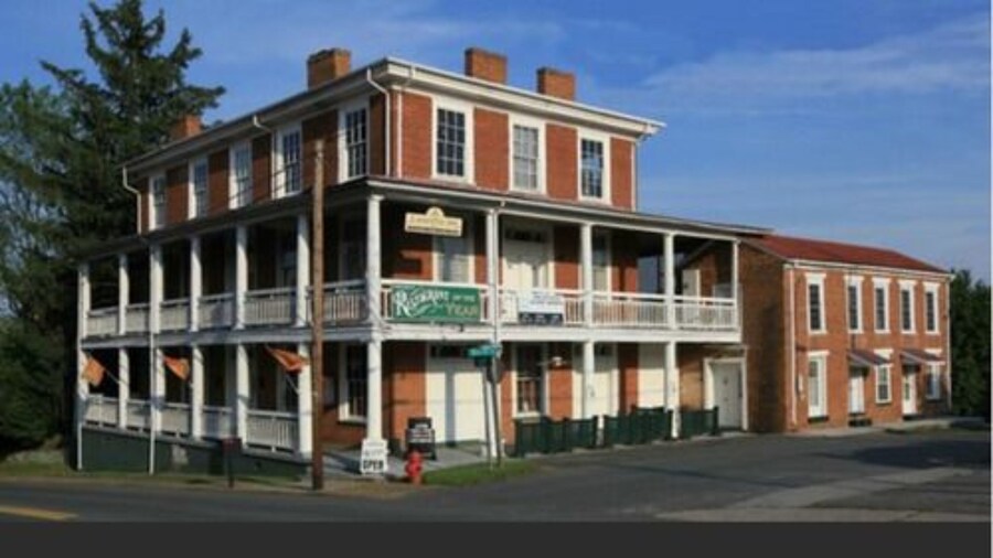 Lafayette Inn