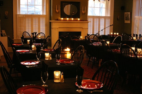 Se sirven desayunos. Lafayette Inn