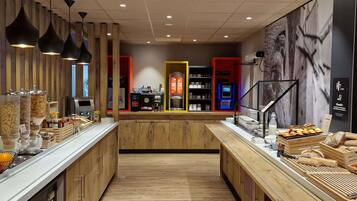 Desayuno buffet todos los días (EUR 12.90 por persona)