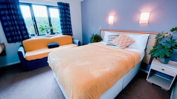 Premier Family Room | Desk, blackout curtains, iron/ironing board, free WiFi