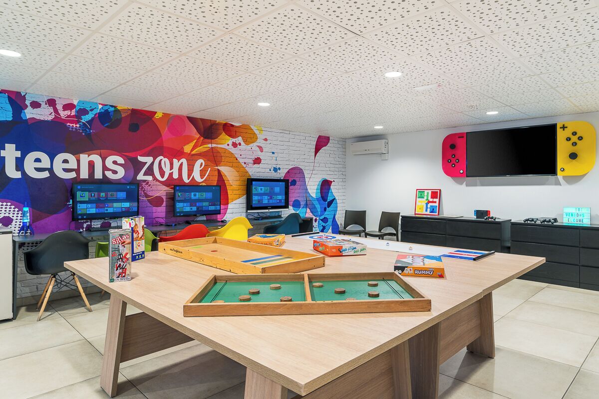 Photo - FERGUS Club Pineda Splash