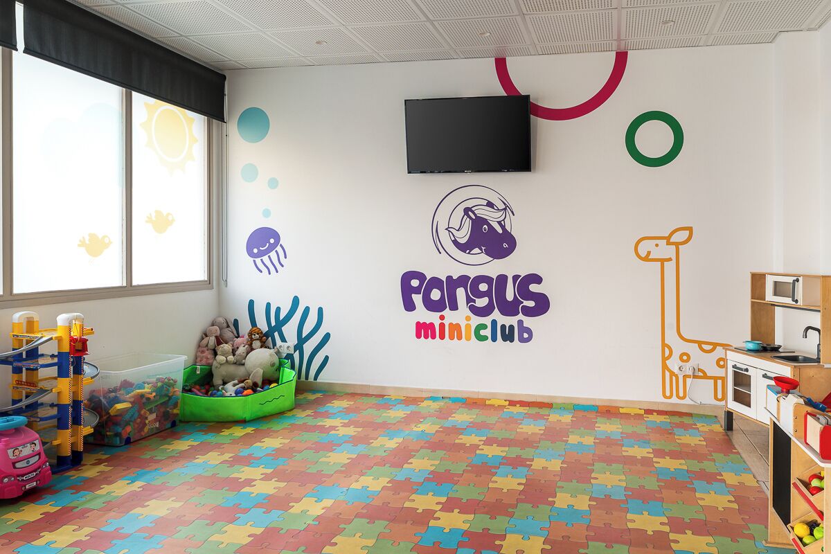 Photo - FERGUS Club Pineda Splash