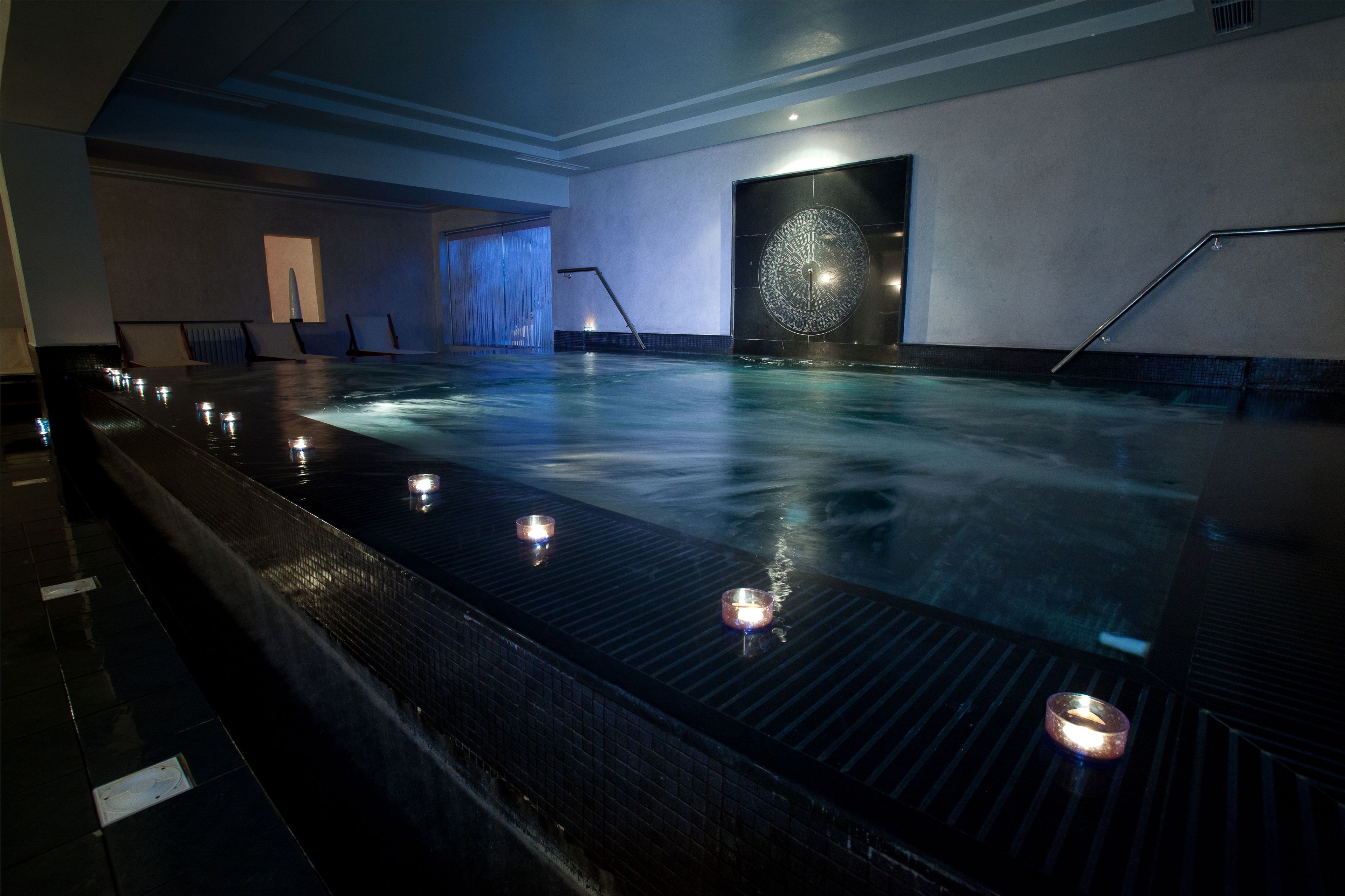 couples treatment room(s), steam room, body treatments, mud baths