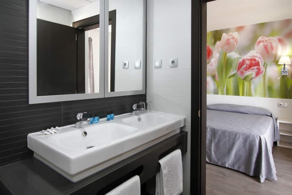 Kamar mandi | Pengering rambut dan handuk