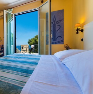 Deluxe Double or Twin Room, Terrace, Sea View