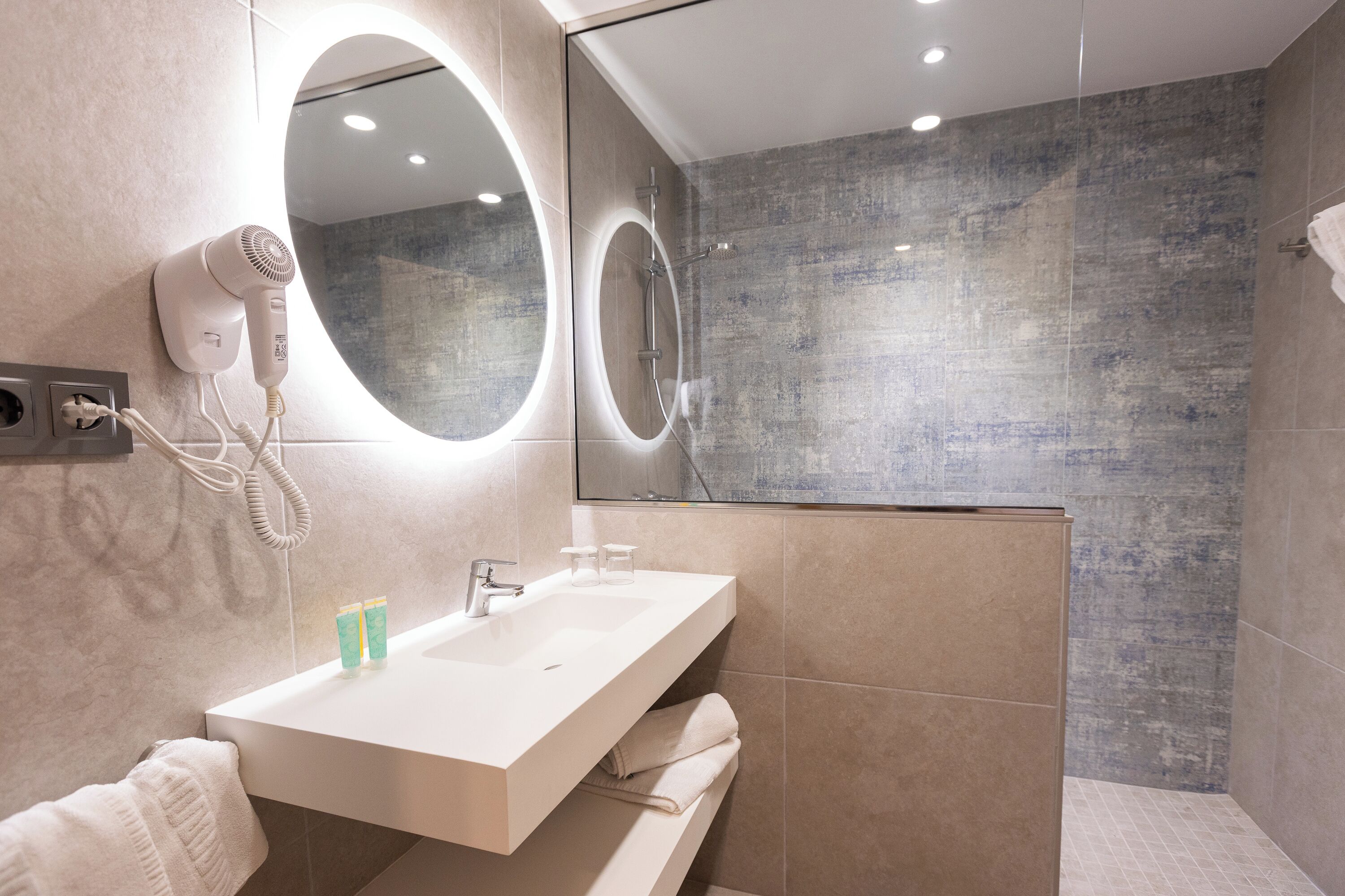 Photo - Hotel Internacional