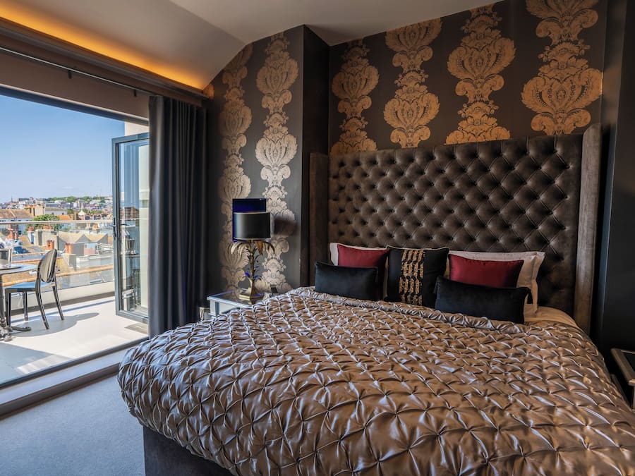 Bubble Roof Top Terrace | 客房内保险箱、特色装修、特色家居、办公桌