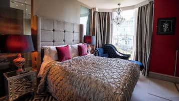 Luxury Sea View | Safe på rommet, individuelt dekorert, individuelt innredet og skrivebord