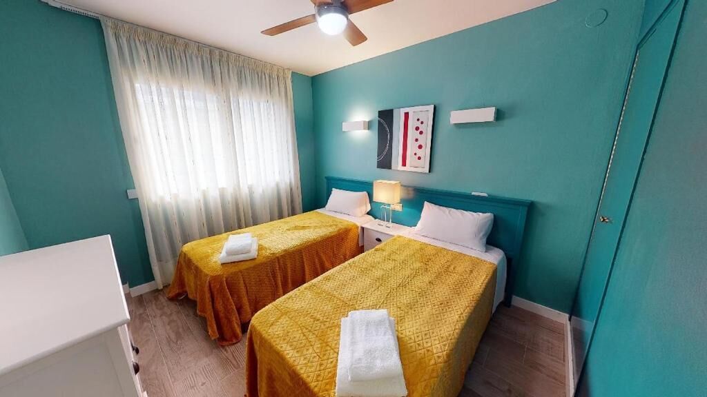 PREMIUM TWIN APARTMENT | 1 間睡房、房內夾萬、獨特設計、熨斗/熨衫板