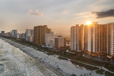 The Strand A Boutique Resort - Image 32