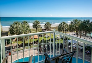 Chambre Standard, 2 grands lits, en front de mer | Vue de la chambre