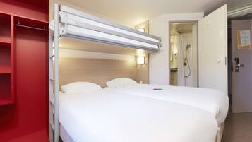 Standard Room, 3 Single Beds