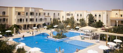Indoor pool, outdoor pool
