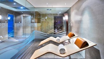 Couples treatment room(s), sauna, steam room, Turkish bath/hammam