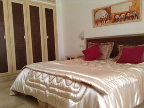 Standard Room, 2 Twin Beds | In-room safe, free internet, bed sheets - Rodes (Djerba Midun)