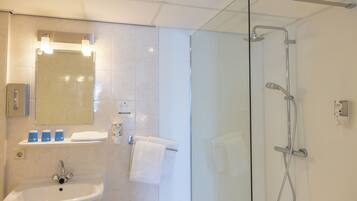 Junior suite | Een bureau, babybedden, extra bedden, gratis wifi