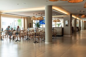 Bar (on property) - Hotel Don Juan Tossa (Tossa de Mar)