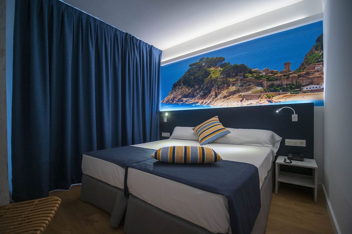Suite | 1 kamar tidur, meja kerja, dan ruang kerja ramah laptop
