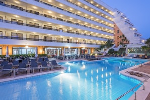 Indoor pool, 3 outdoor pools, open 9:00 AM to 7:00 PM, pool loungers - Hotel Tropic Park (Malgrat de Mar)