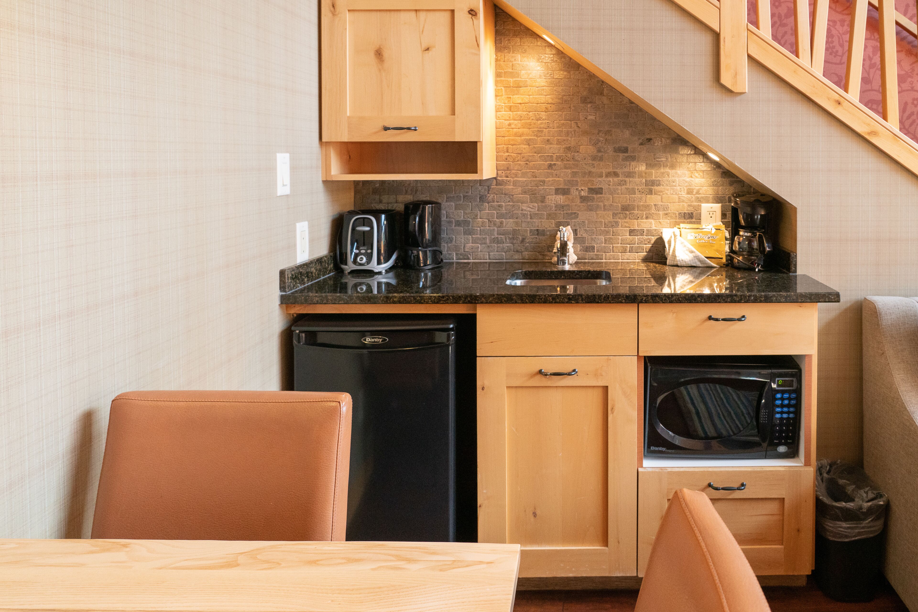 Photo - The Fox Hotel and Suites