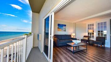 Suite, 1 King Bed with Sofa bed, Oceanfront | Premium bedding, pillow-top beds, in-room safe, desk